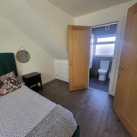 1St Floor Bromley Home
